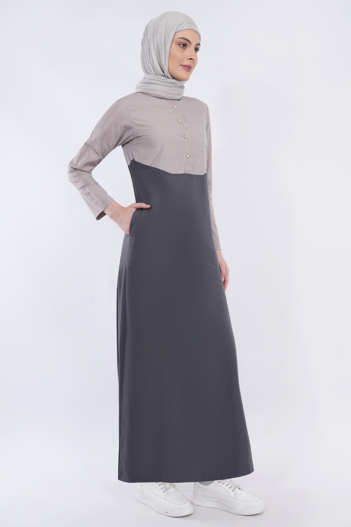 Calm Contrast Smart Look Jilbab