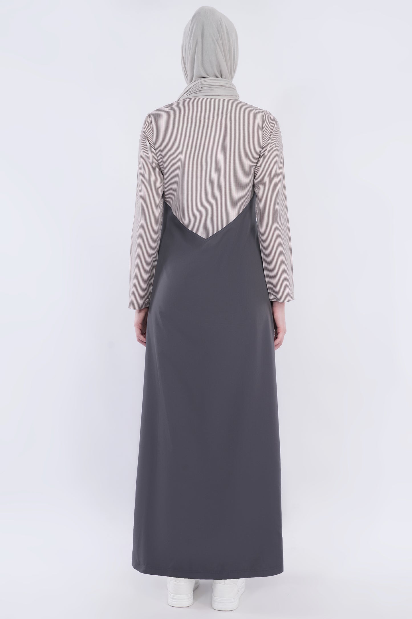 Calm Contrast Smart Look Jilbab