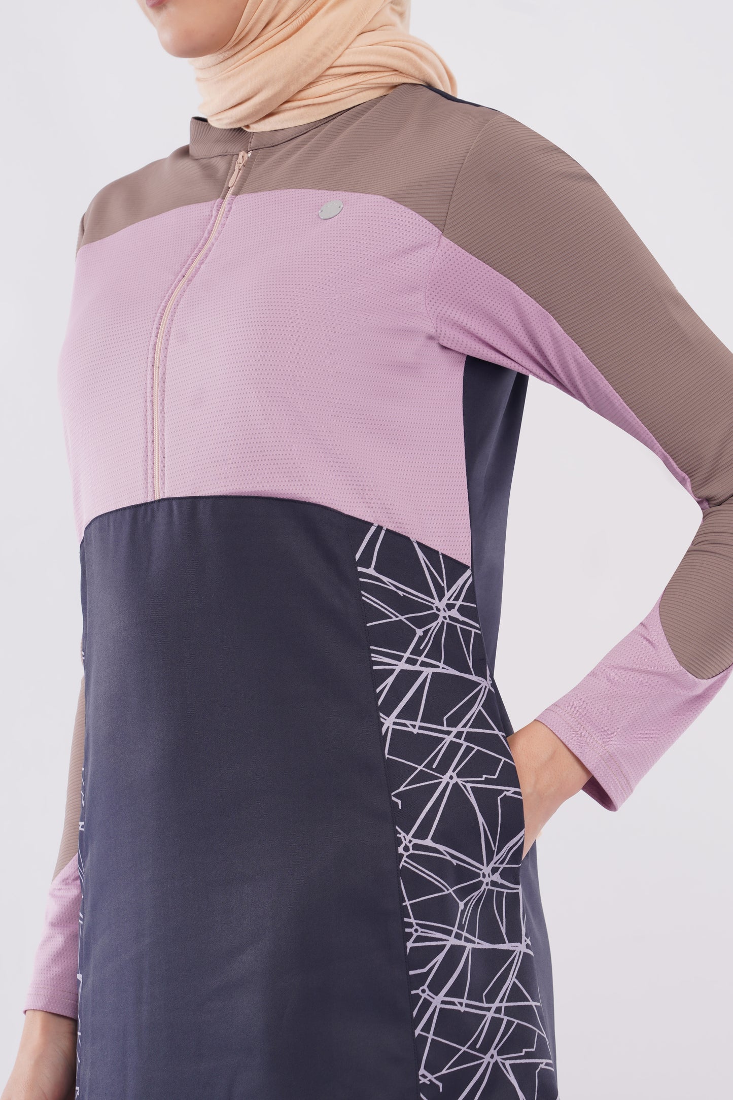 Mauve Story Color Contrast Jilbab